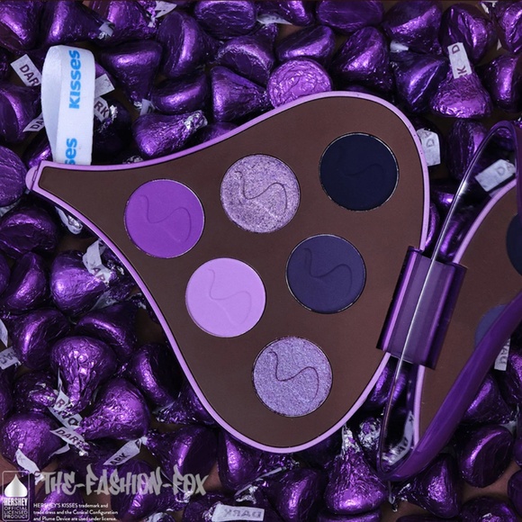 Glamlite Hershey's Kisses Special Dark Chocolate 6 Shades Eyeshadow Palette NEW - Picture 1 of 13